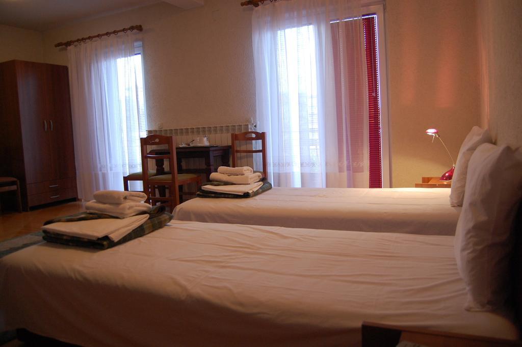 Hotel Montenegro Struga Ngoại thất bức ảnh