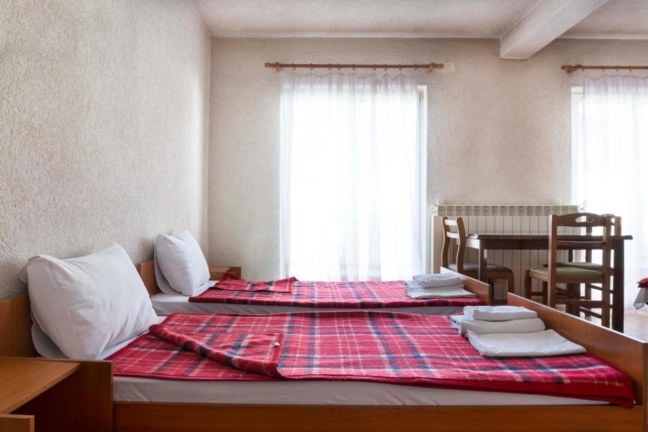 Hotel Montenegro Struga Ngoại thất bức ảnh
